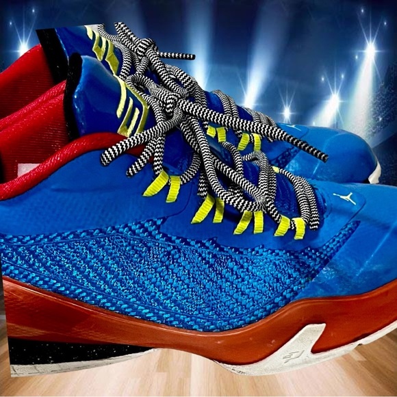 Nike Jordan #684876-470 Youth Size